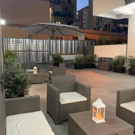 Apartment Rosato 2 - Moderno E Confortevole Con Spazio Esterno Tra Mondello E Il Centro Storico Palermo